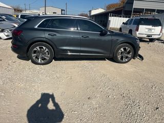 2022 Audi e-tron Premium Plus quattro - Exterior Side Passenger